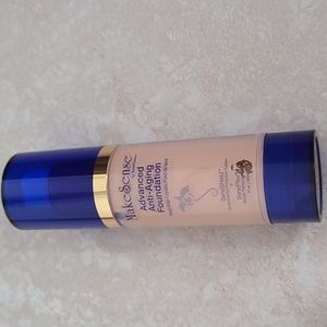 Senegence Anti-aging Foundation in Dewy
